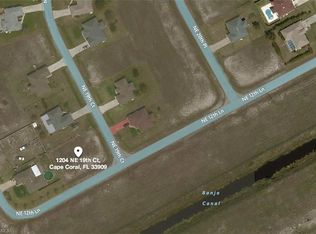 1204 NE 19th Ct, Cape Coral, FL 33909