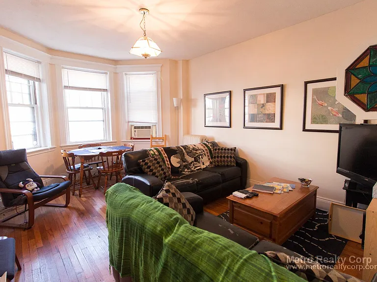 22 Orkney Rd #1 — Photo 2