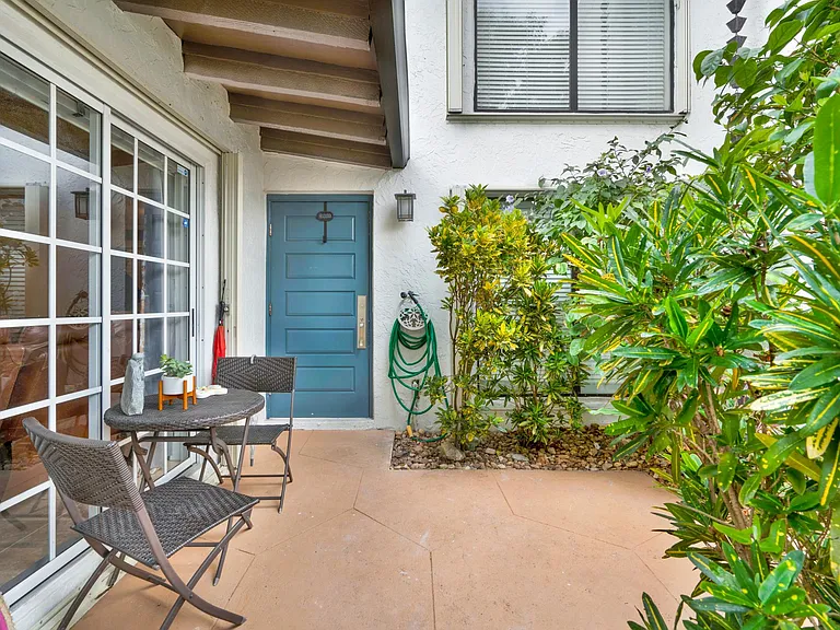 7104 SW 110th Ave — Photo 2