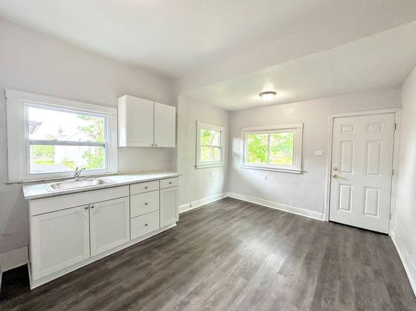 7709 Bennett St FLOOR 2