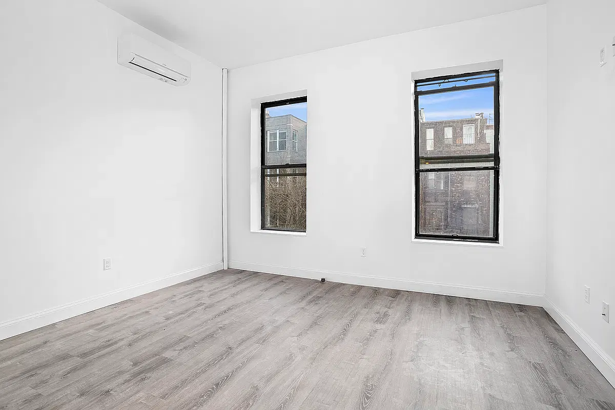 528 West 150th Street — Photo 4