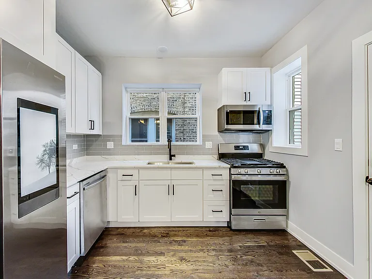 4515 N Christiana Ave #1 — Photo 8
