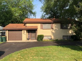 5514 Tennessee Ave, Clarendon Hills, IL 60514