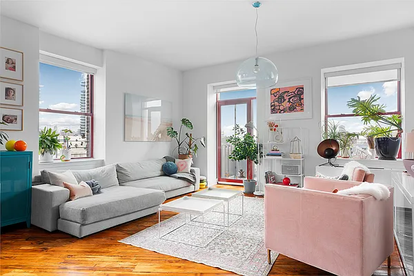 Sold by Compass | media 3