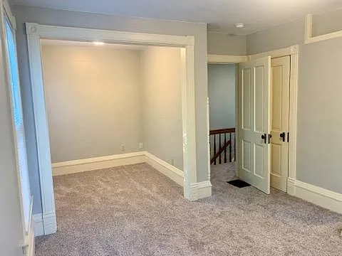 2636 Queen St — Photo 10