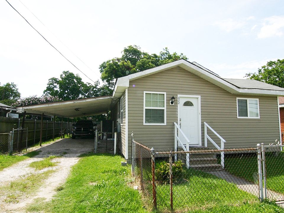 1st image of 622 West Dr