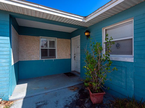 5th image of 11 Juniper Dr