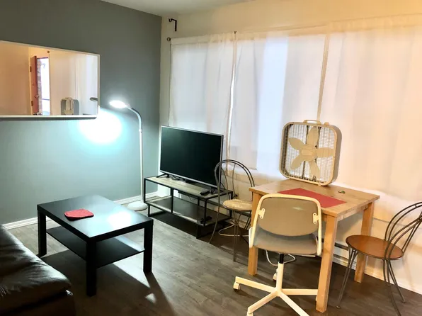 422 NE 70th St APT 8, Seattle, WA 98115