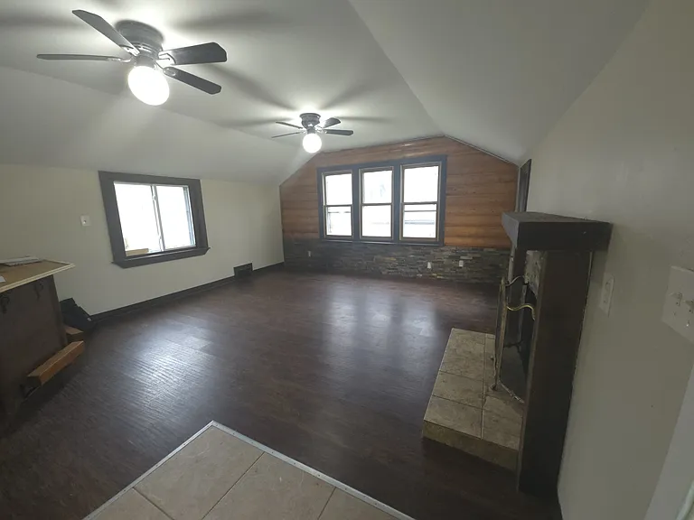 1430 Frederick Blvd — Photo 9