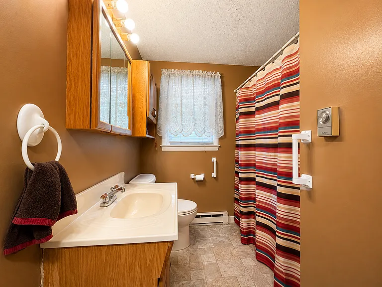 30 Villa Rd — Photo 14
