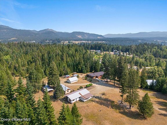2nd image of 1840 Old Priest River Rd