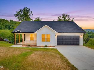218 Old Siam Rd, Elizabethton, TN 37643