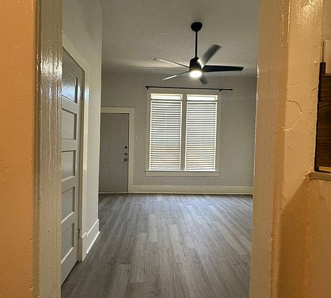 3rd image of 1115 N Crawford St #2