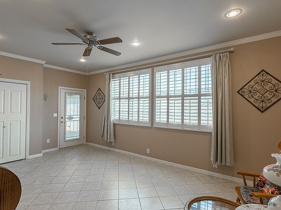 2nd image of 1252 East Broadway
