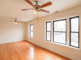 2810 N Halsted St #2, Chicago, IL 60657