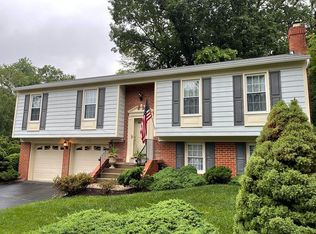 7116 Rolling Forest Ave, Springfield, VA 22152