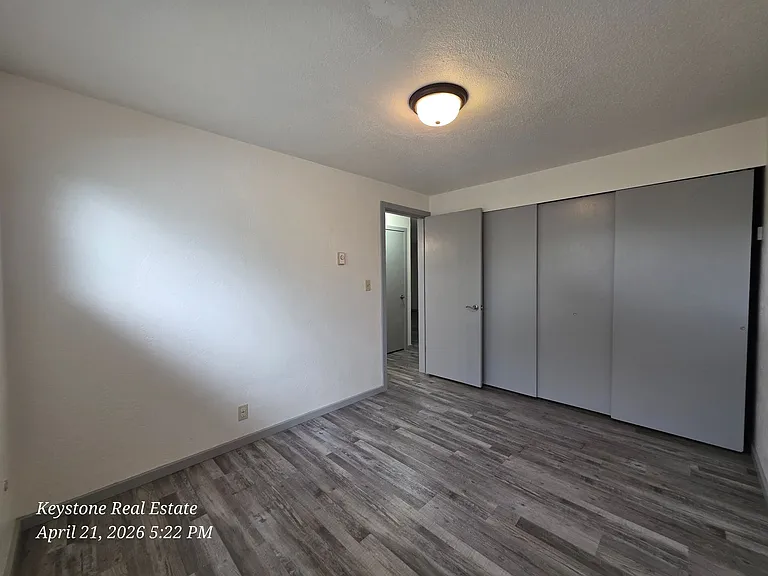 2785 Oak St — Photo 22