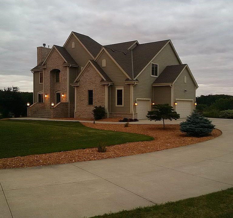 1st image of 7860 Noah Ln