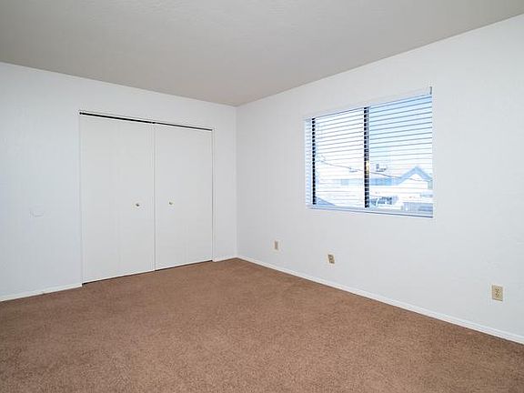 3rd image of 120 E 14th St APT 2