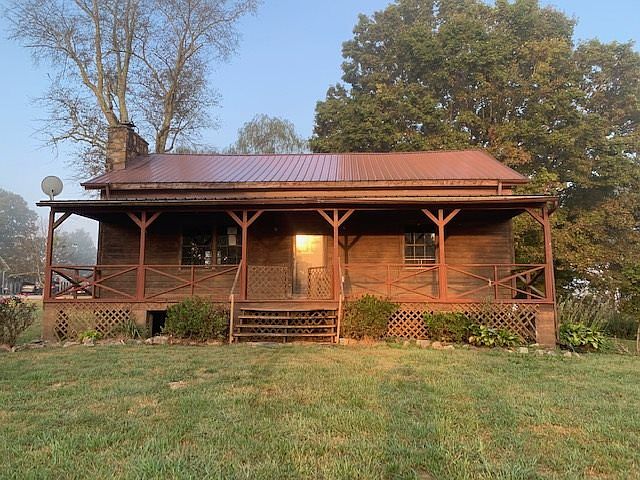1st image of 415 Melody Ln