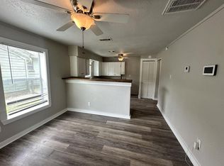 4611 Bradshaw St, Dallas, TX 75215