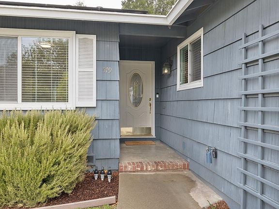 2nd image of 579 Arran Ct