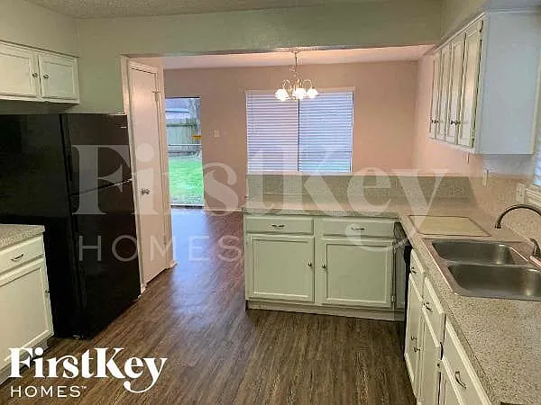 15511 Evergreen Grove Dr — Photo 8