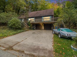 4504 N Lakeshore Dr, Ludington, MI 49431