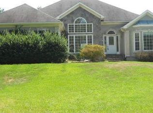 240 Red Maple Dr, Hampton, GA 30228