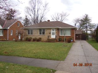 6210 Stratford Dr, Parma Heights, OH