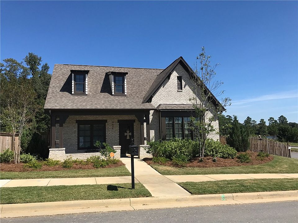 1st image of 2424 Mimms Ln