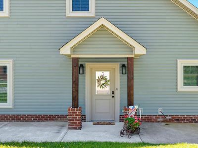 2258 Sanders Rd, Stem, NC, 27581
