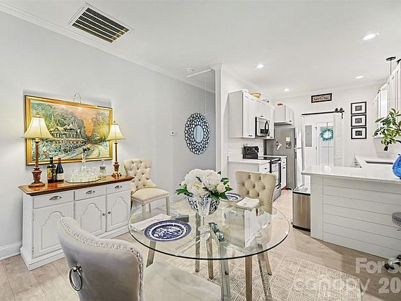 4th image of 3236 Cottage Rose Ln