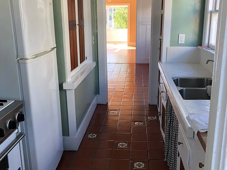 322 Market St — Photo 35
