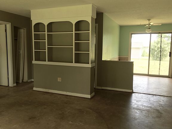 Additional Living Room
