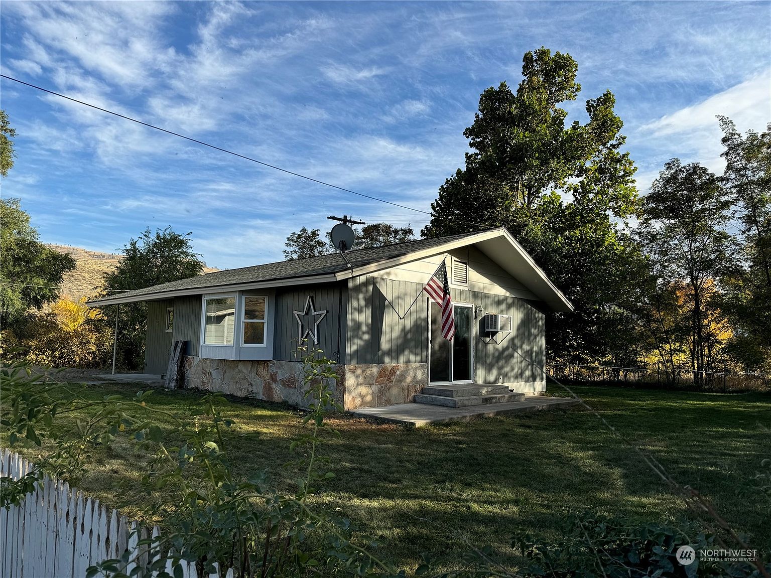 114 State Frontage Road #A, Tonasket, WA 98855 | Zillow