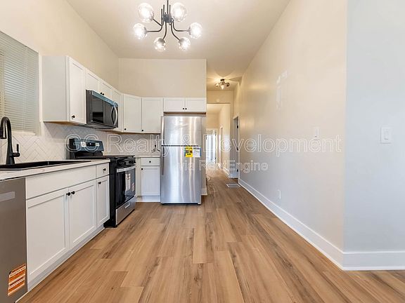 5th image of 4241 S Calumet Ave #1