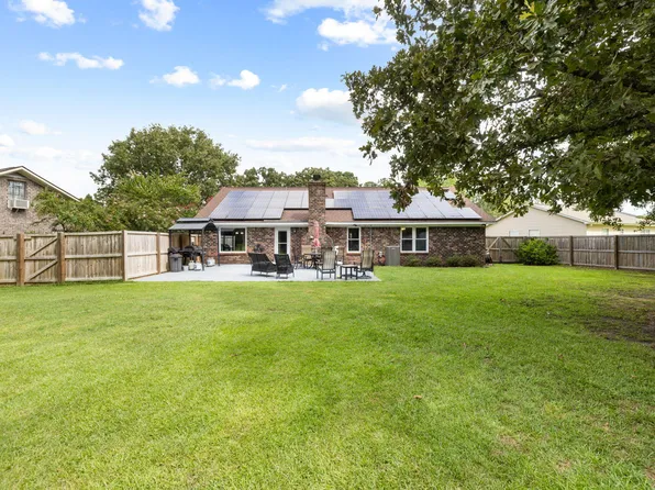 222 Mohican Cir, Summerville, SC 29483