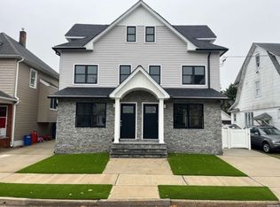 191 Jackson Ave, Mineola, NY 11501