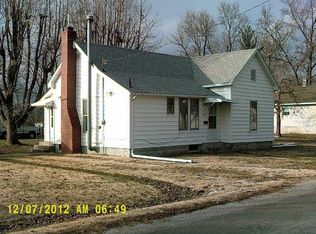 1200 W Tyler St, Herrin, IL 62948