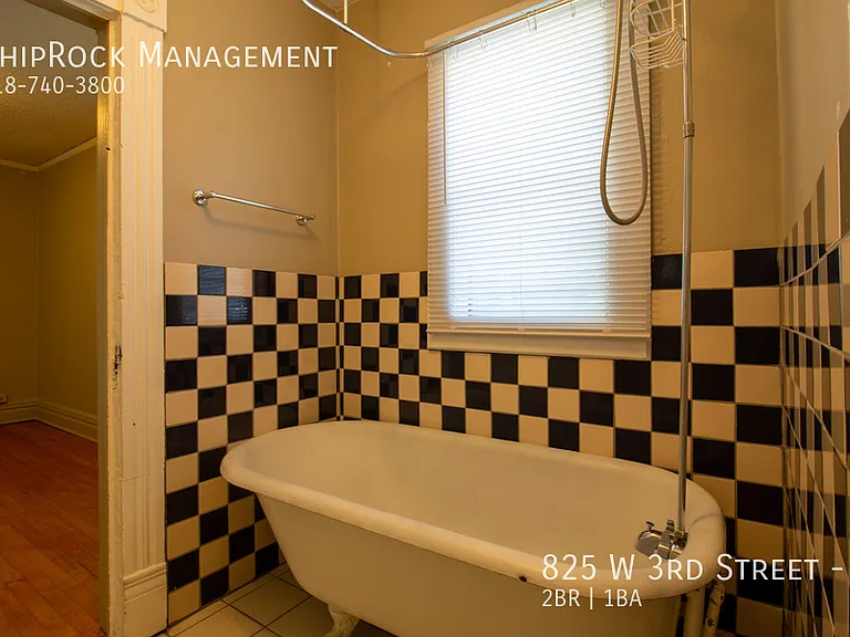 825 W 3rd St #2 — Photo 11