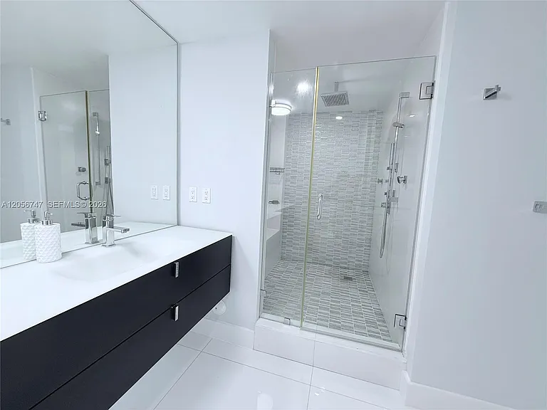 19390 Collins Ave #907 — Photo 10