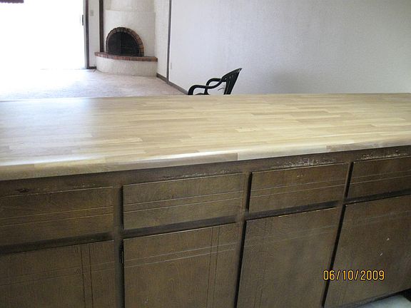Kitchen bar