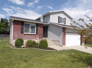 5006 W Parr Dr, West Jordan, UT 84081
