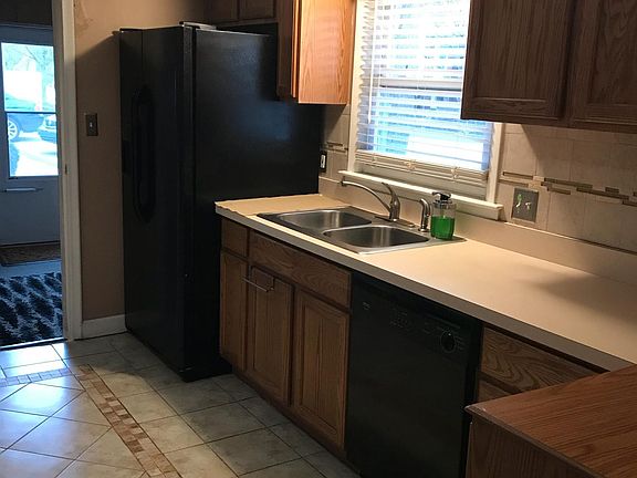 2nd image of 412 W Ann Arbor Trl APT 1