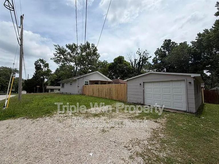 9739 Balboa Dr — Photo 7