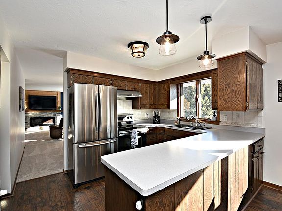 4th image of 13431 Washburn Ave S