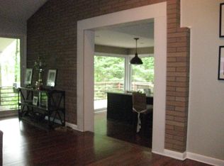 46 Cottontail Trl, Upper Saddle River, NJ 07458
