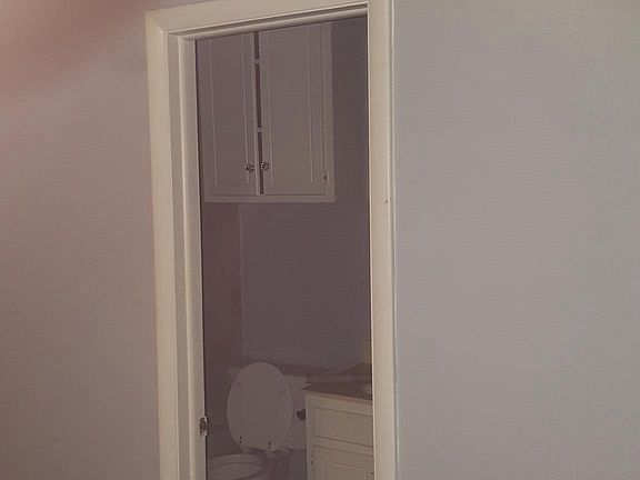 Master bedroom full bath