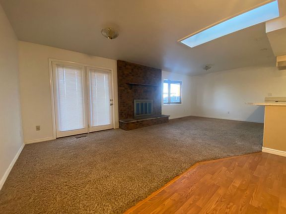 3rd image of 2316 Sunset Ave